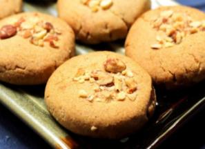 خرید انواع کلوچه مغزدار گردویی + قیمت