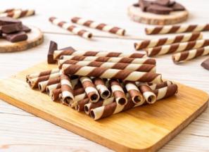 قیمت خرید ویفر شکلاتی لوله ای + عکس