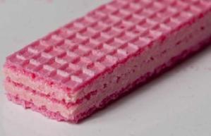 خرید بهترین انواع ویفر توت فرنگی با قیمت ارزان