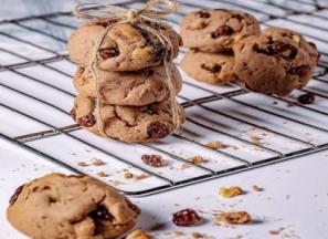 قیمت کلوچه مغزدار گردویی + مشخصات بسته بندی عمده و ارزان