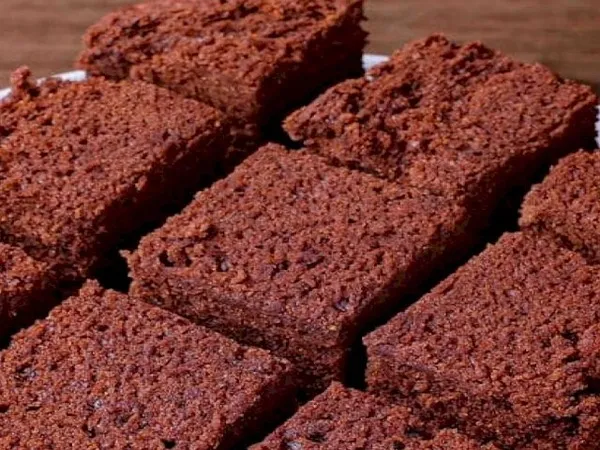 خرید و قیمت انواع کیک خرمایی یخچالی