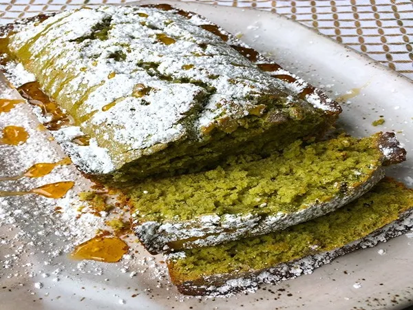 راهنمای خرید کیک پسته و زعفران + قیمت عالی
